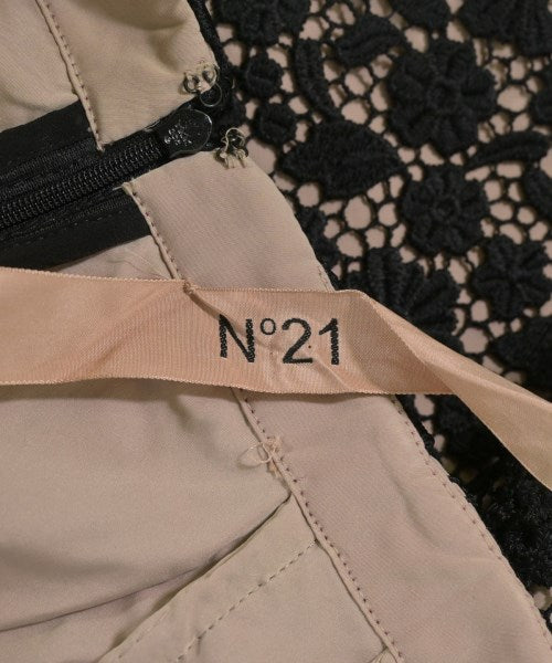 Nﾟ 21 กระโปรงสั้น
