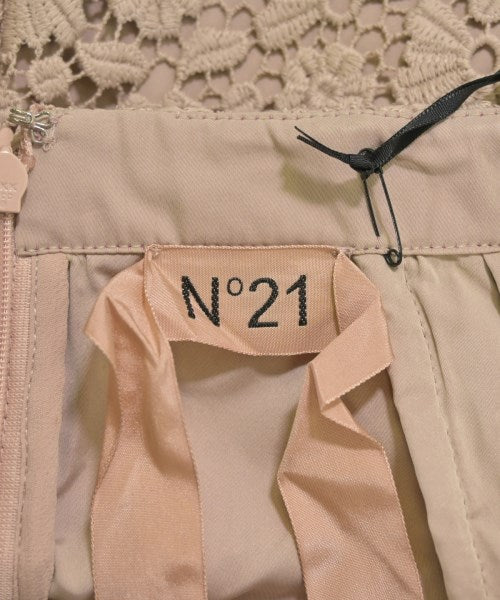 Nﾟ 21 กระโปรงสั้น