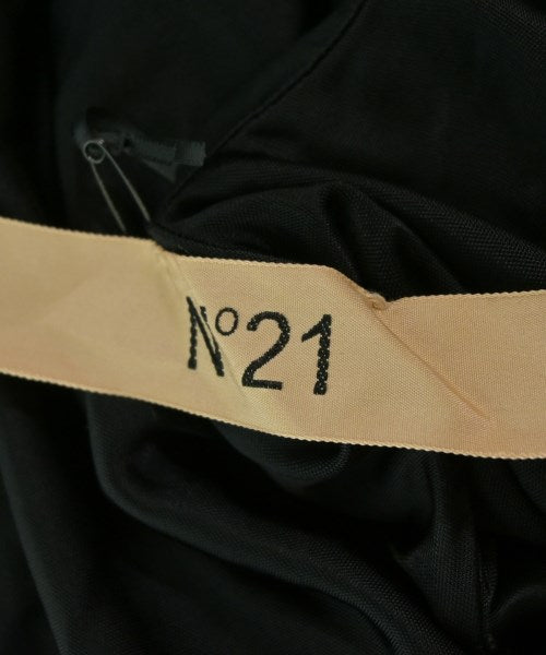 Nﾟ 21 ชุดเดรส