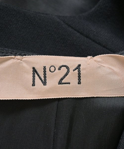 Nﾟ 21 ชุดเดรส