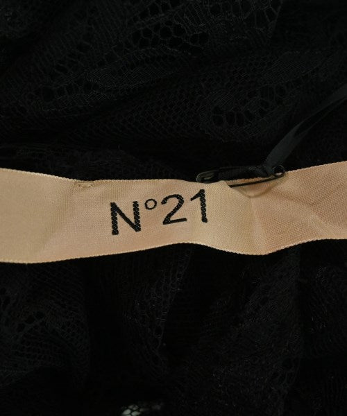 Nﾟ 21 เสื้อสตรี