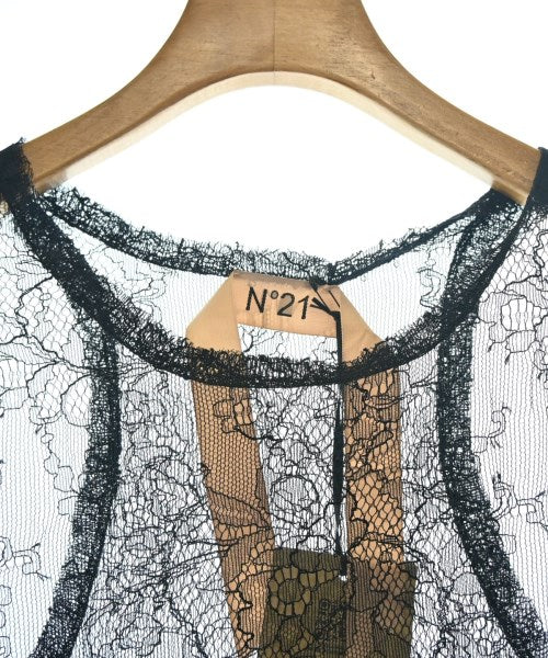 Nﾟ 21 เสื้อสตรี