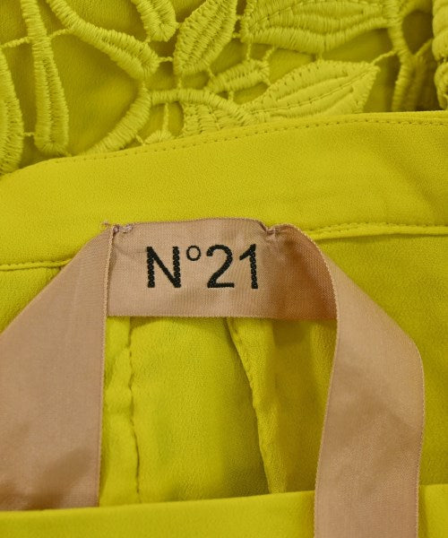 Nﾟ 21 กระโปรงยาวถึงเข่า