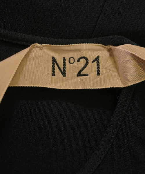 Nﾟ 21 ชุดเดรส