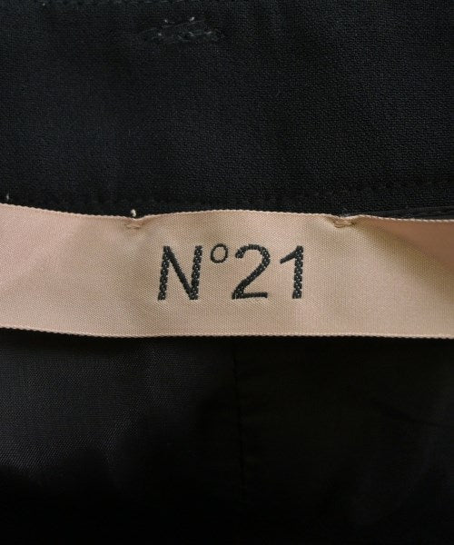 Nﾟ 21 กระโปรงยาวถึงเข่า