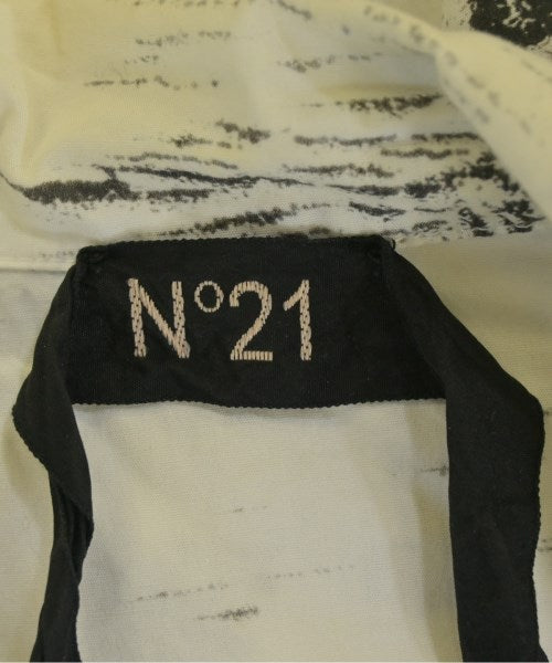 Nﾟ 21 เสื้อลำลอง