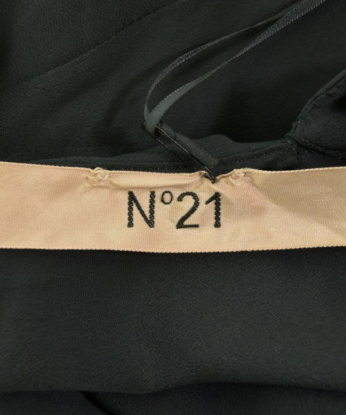 Nﾟ 21 ชุดเดรส