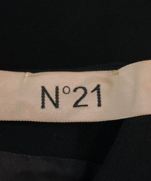 Nﾟ 21 ชุดเดรส