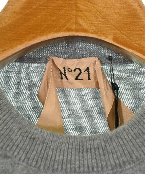 Nﾟ 21 เสื้อกันหนาว