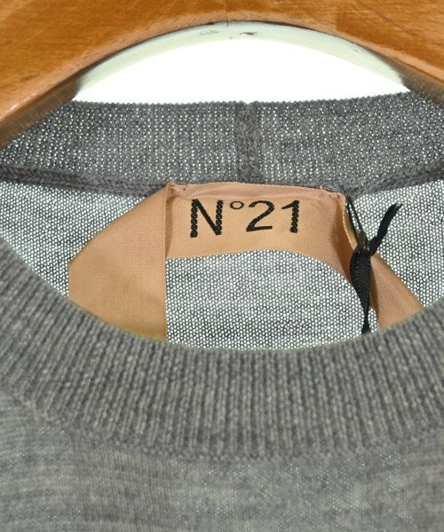 Nﾟ 21 เสื้อกันหนาว