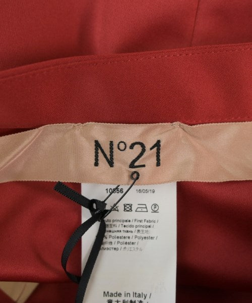 Nﾟ 21 กระโปรงยาวถึงเข่า
