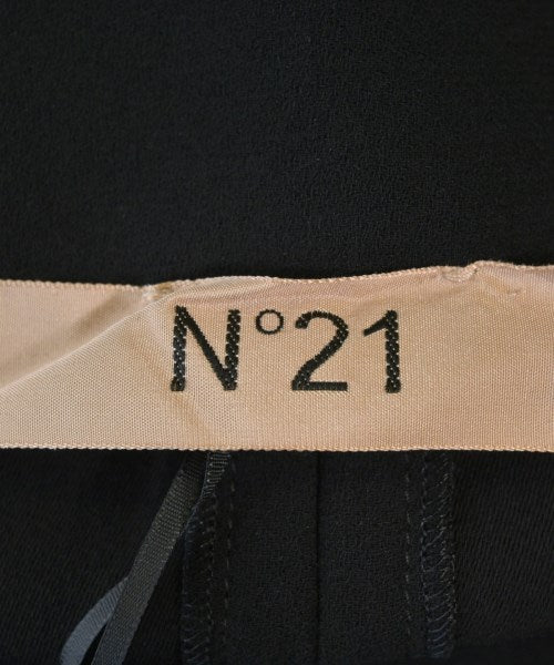 Nﾟ 21 ชุดเดรส