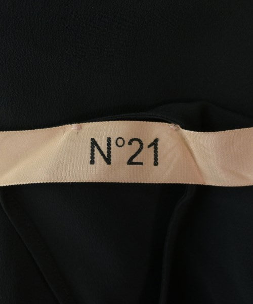 Nﾟ 21 เสื้อสตรี