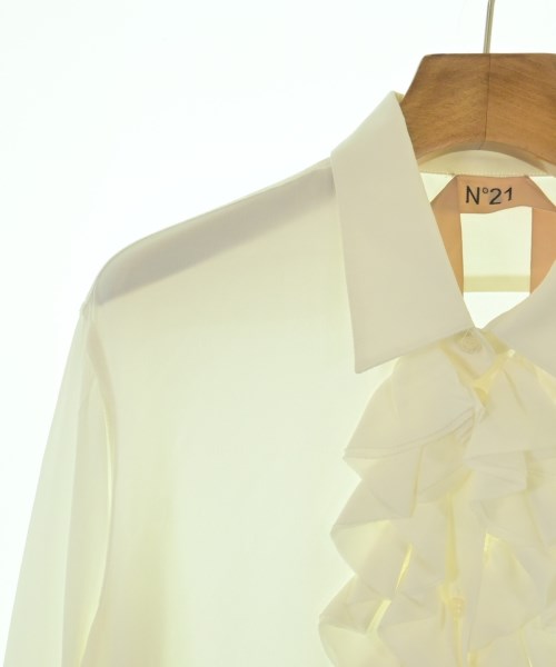 Nﾟ 21 เสื้อสตรี
