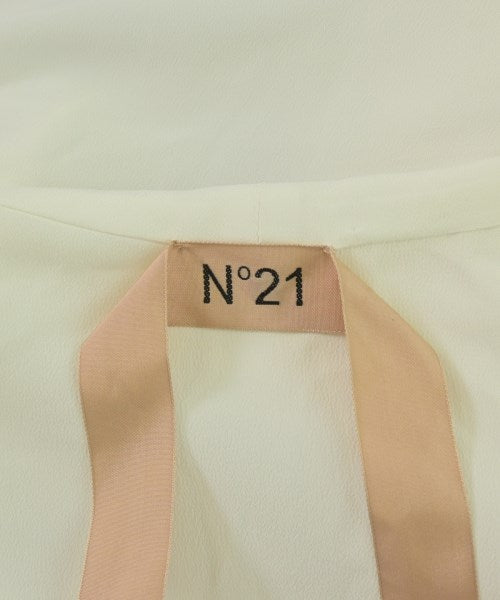 Nﾟ 21 เสื้อสตรี