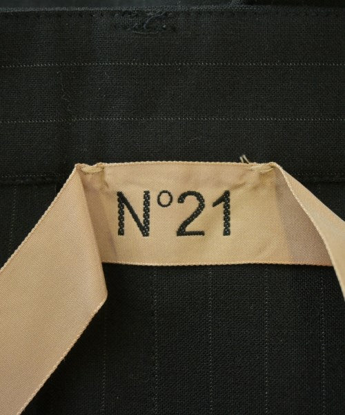 Nﾟ 21 กระโปรงยาวถึงเข่า