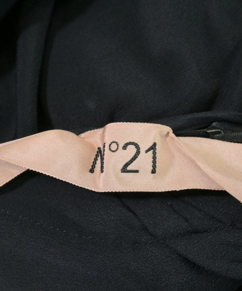 Nﾟ 21 ชุดเดรส