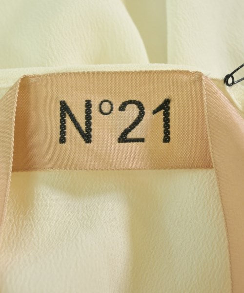 Nﾟ 21 เสื้อสตรี