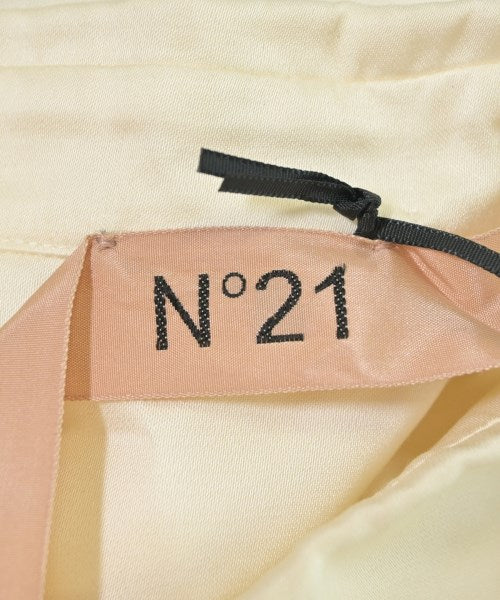 Nﾟ 21 เสื้อสตรี
