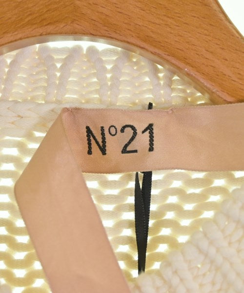 Nﾟ 21 เสื้อกันหนาว