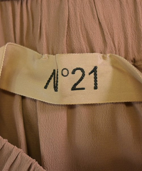 Nﾟ 21 กระโปรงยาวถึงเข่า