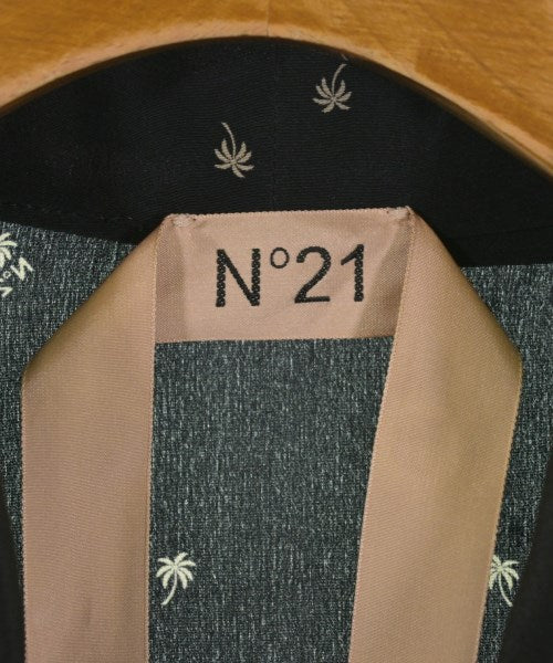 Nﾟ 21 เสื้อสตรี