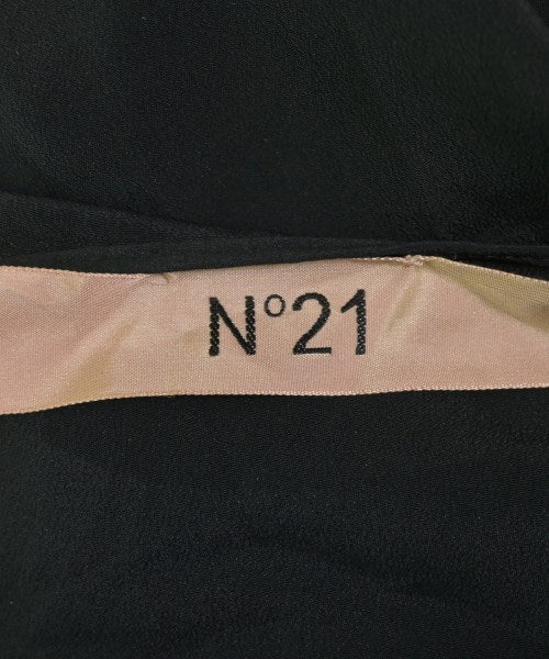 Nﾟ 21 เสื้อสตรี