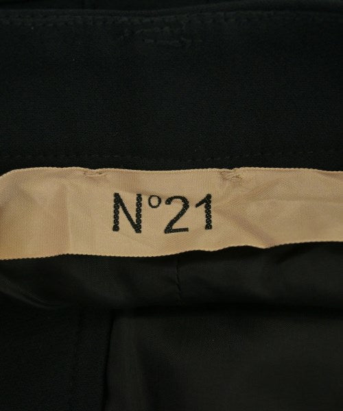 Nﾟ 21 กระโปรงยาวถึงเข่า