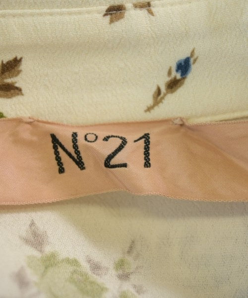 Nﾟ 21 เสื้อสตรี