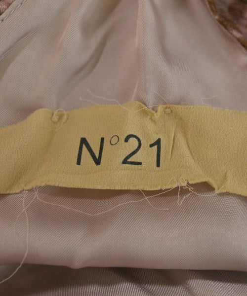Nﾟ 21 ชุดเดรส
