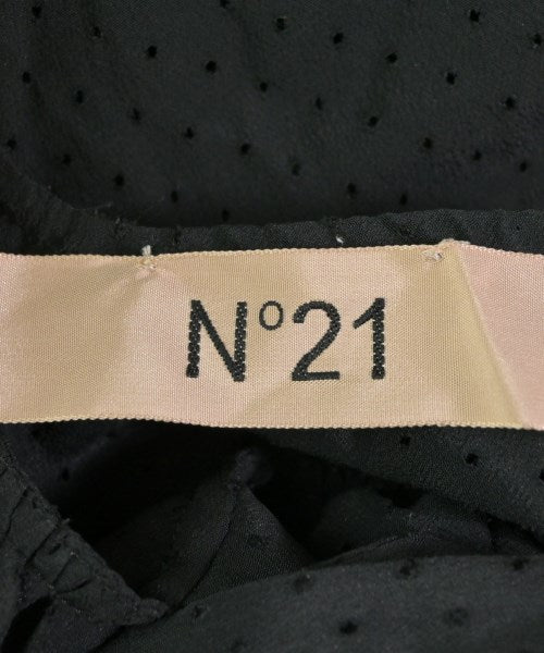 Nﾟ 21 เสื้อสตรี