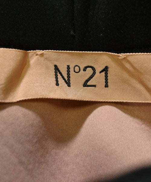 Nﾟ 21 กระโปรงยาวถึงเข่า