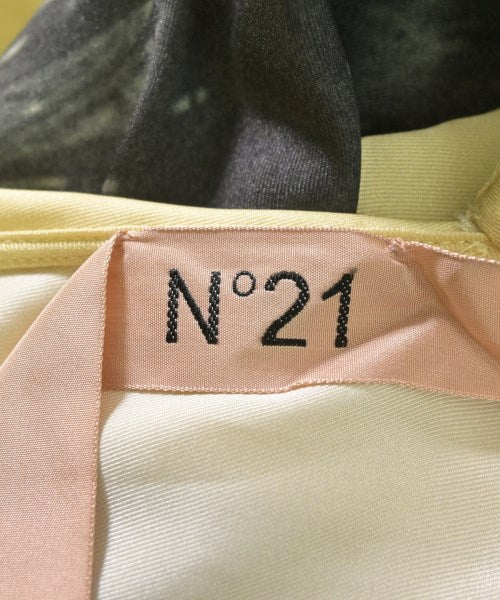 Nﾟ 21 ชุดเดรส