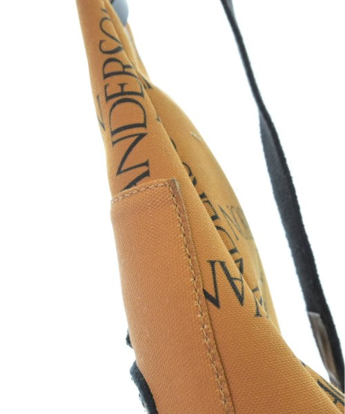 JW Anderson กระเป๋าสะพาย