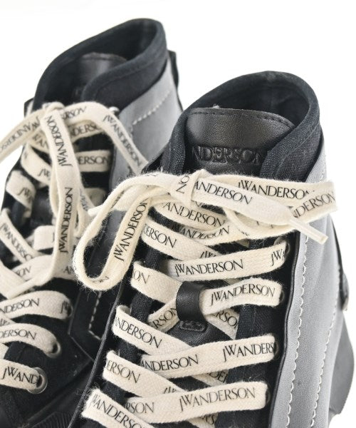 JW Anderson รองเท้าผ้าใบ