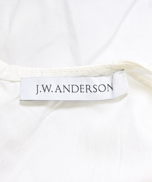 JW Anderson เสื้อลำลอง