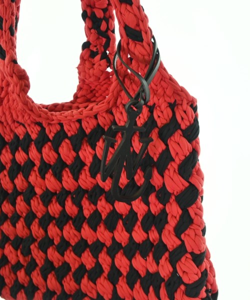 JW Anderson กระเป๋าถือขนาดใหญ่