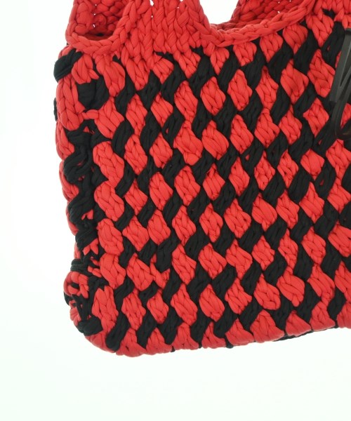 JW Anderson กระเป๋าถือขนาดใหญ่