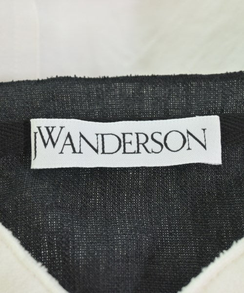 JW Anderson เสื้อลำลอง
