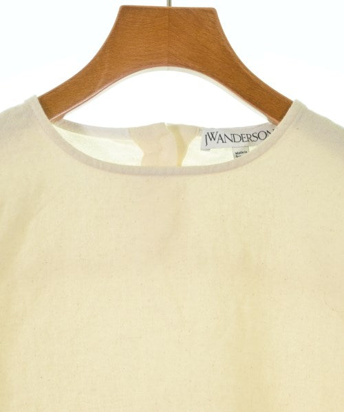 JW Anderson เสื้อลำลอง