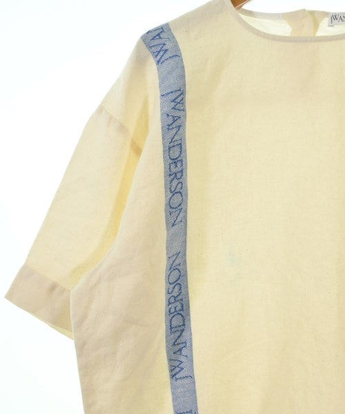 JW Anderson เสื้อลำลอง