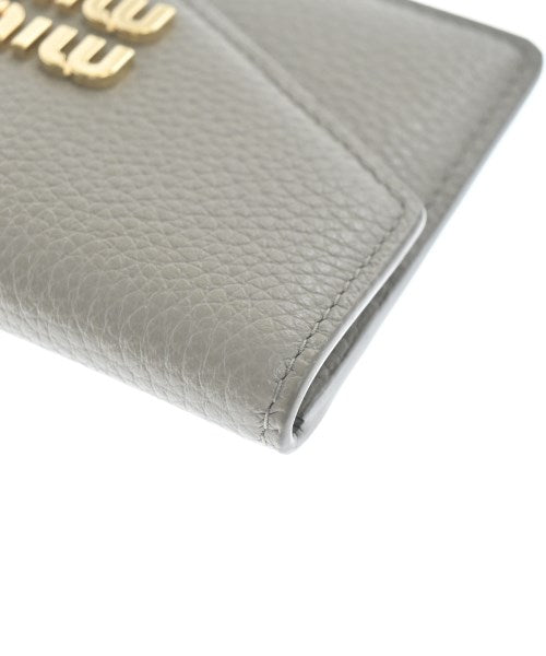 Miu Miu กล่องใส่บัตร