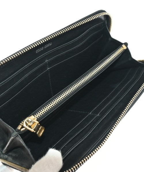 Miu Miu กระเป๋าสตางค์/กระเป๋าใส่เหรียญ