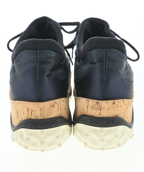 Miu Miu รองเท้าผ้าใบ