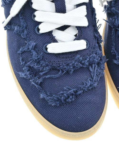 Miu Miu รองเท้าผ้าใบ