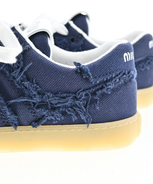 Miu Miu รองเท้าผ้าใบ