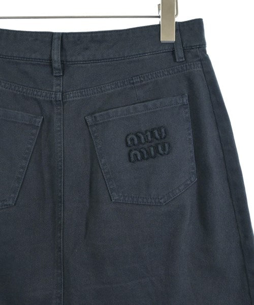 Miu Miu กระโปรงยาวถึงเข่า