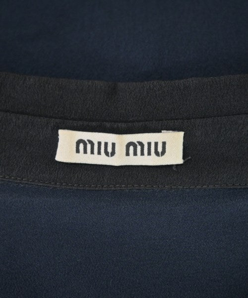 Miu Miu เสื้อลำลอง
