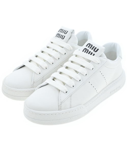 Miu Miu รองเท้าผ้าใบ