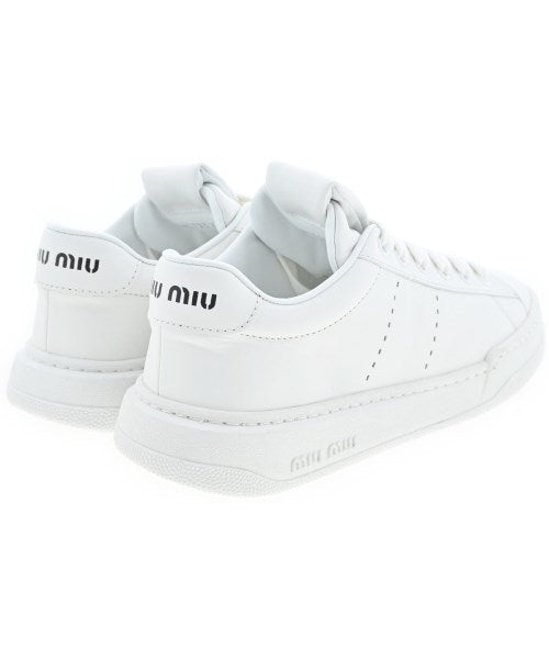 Miu Miu รองเท้าผ้าใบ